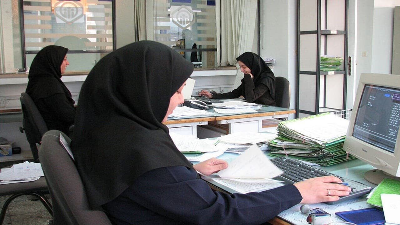 ادارات البرز از امروز با ۵۰ درصد ظرفیت فعالیت میکنند