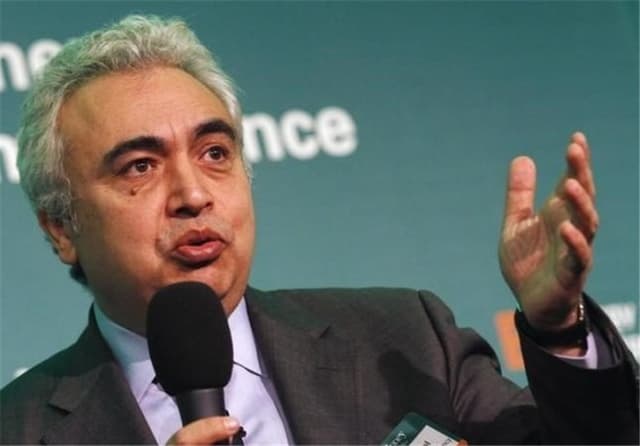 بیرول: تداوم انسداد تنگه هرمز امنیت انرژی جهان را تهدید میکند