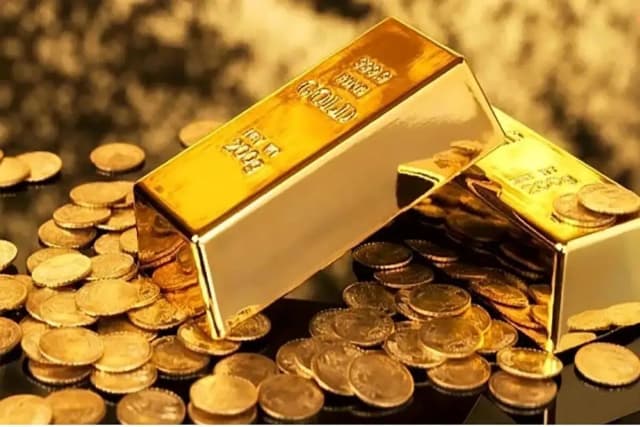 طلای جهانی در مسیر کاهش هفتگی/ چشمها به مرز ۴۴۰۰ دلار