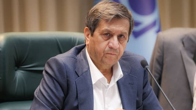 هشدار همتی به بانکها: واگذاری داراییهای مازاد را تسریع کنید